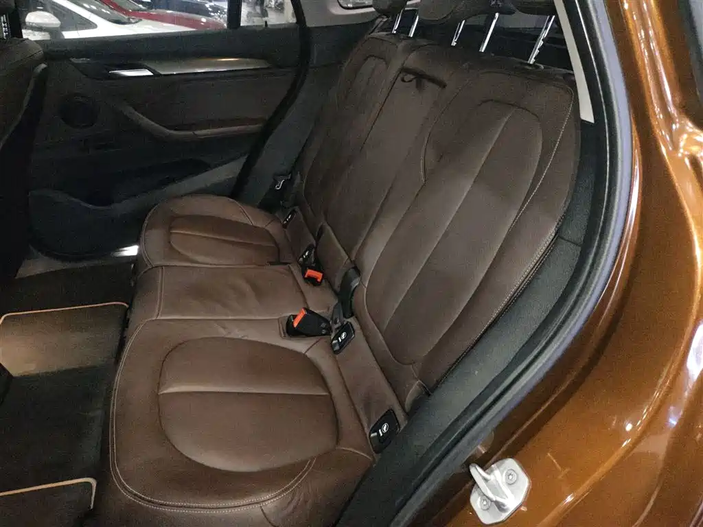 BMW X1 2016 sDrive20Li Luxury Model фото 19