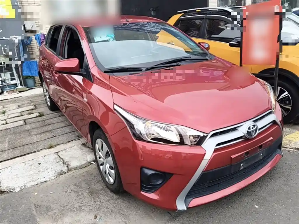 Toyota YARiS L Zhi Xuan 2015 1.5E Auto Charming Edition фото 4