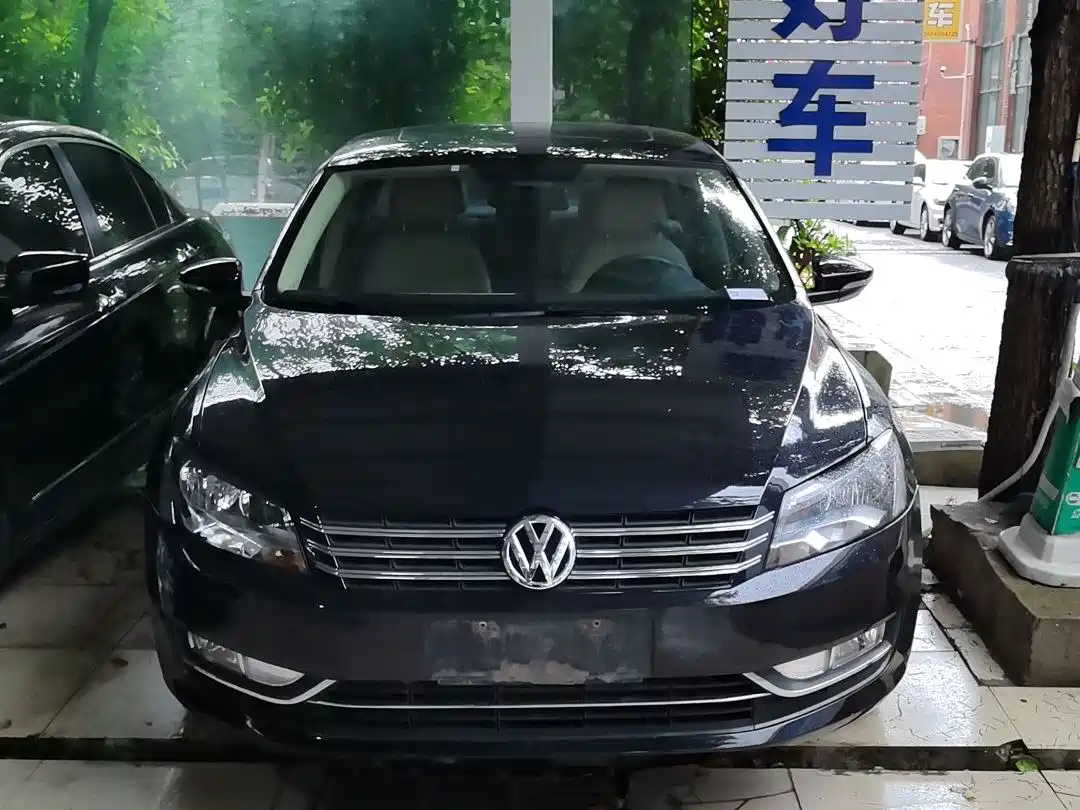 Volkswagen Passat 2013 1.8TSI DSG Zunrong фото 2