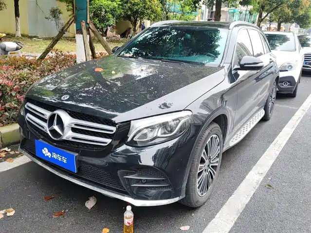 MERCEDES-BENZ GLC