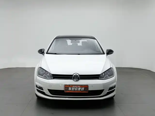 Volkswagen Golf 2017 230TSI Auto Comfort Millionth Anniversary Edition — фото 3