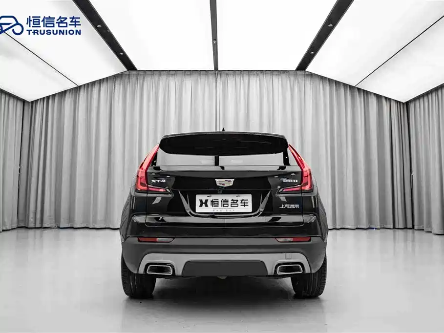 Cadillac XT4 2021 28T FWD Premium Edition фото 6