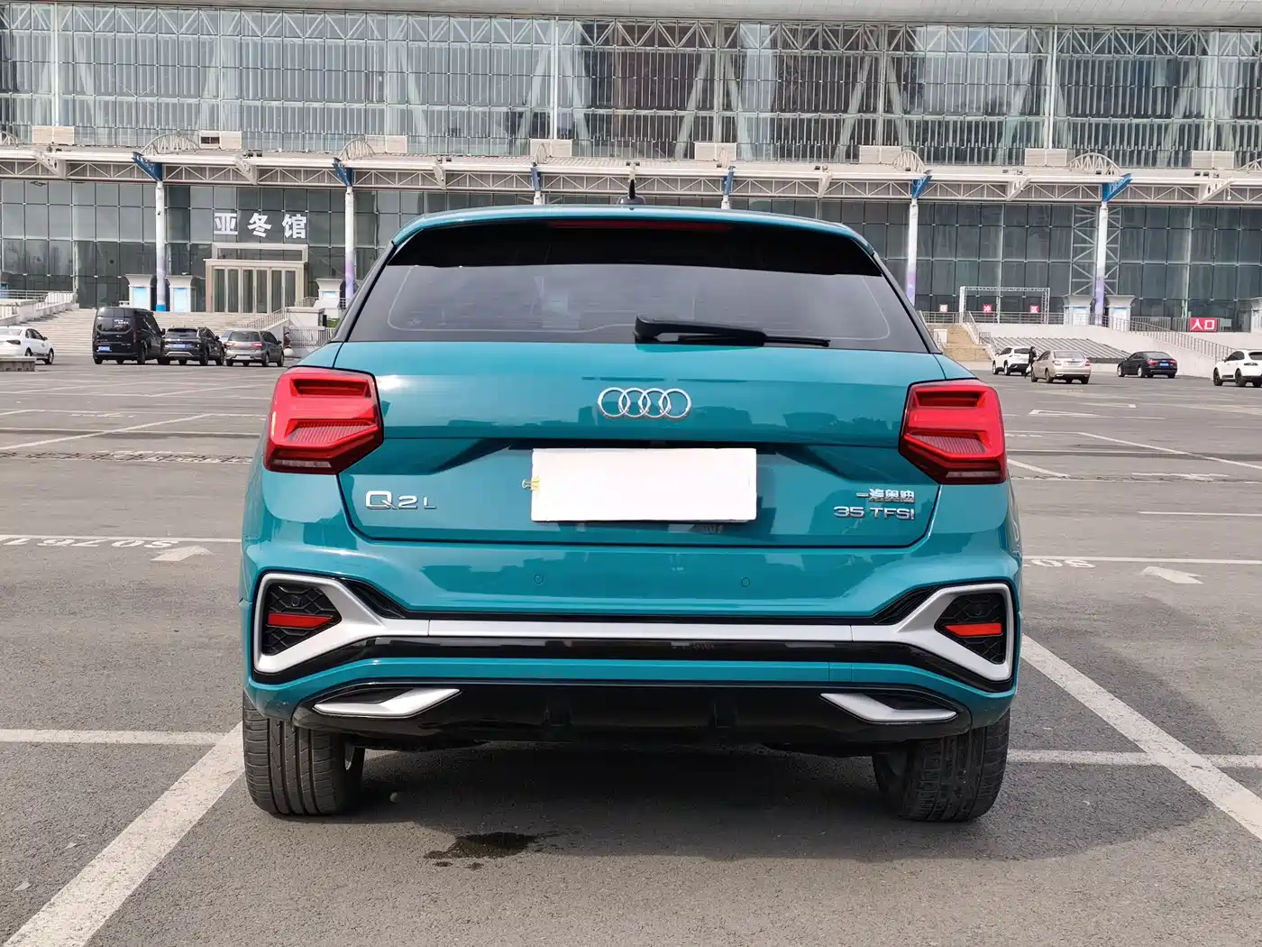 AUDI Q2L
