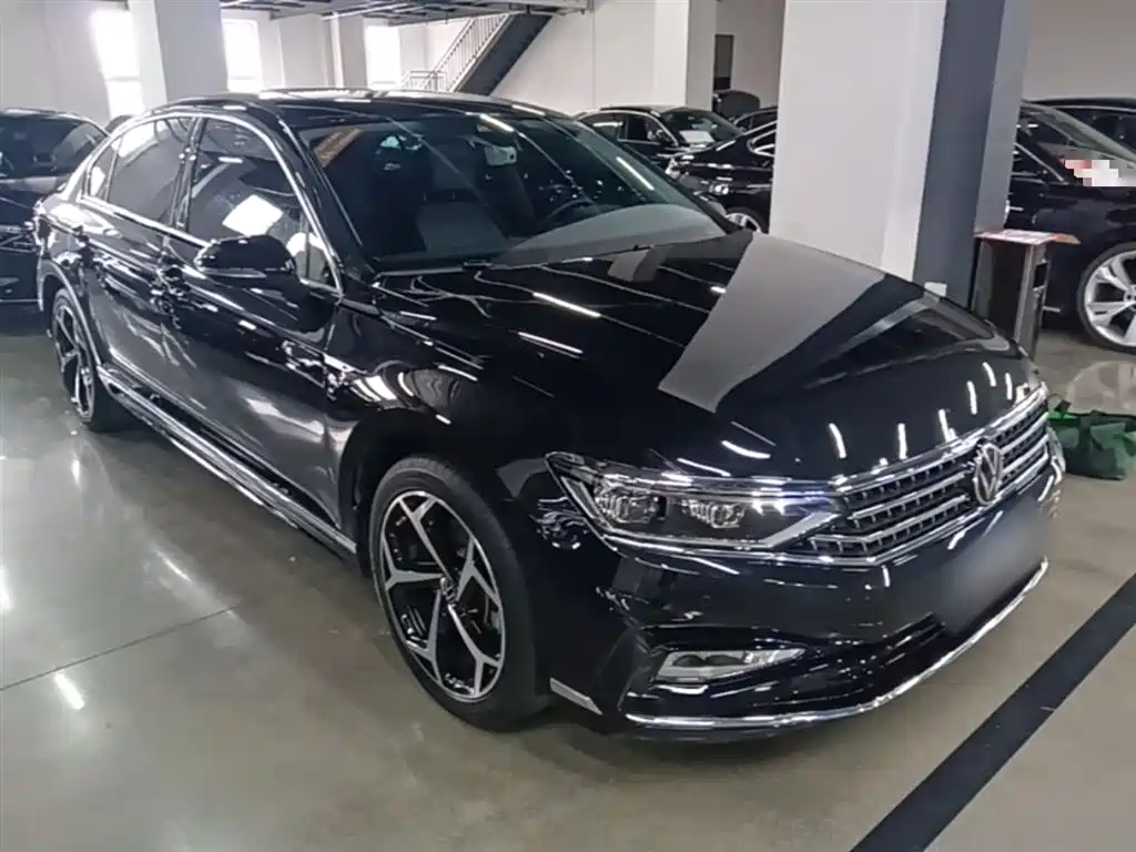 Volkswagen Magotan 2023 Model 2 Million Commemorative Edition 380TSI DSG Flagship фото 4