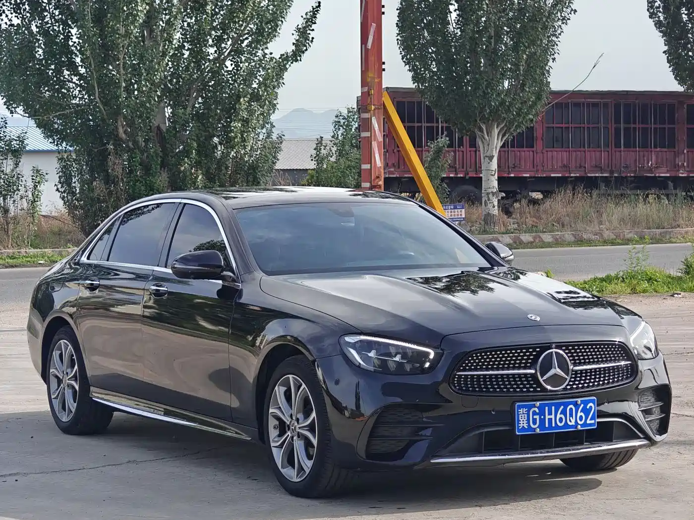 MERCEDES-BENZ E-CLASS