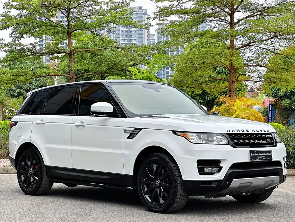 Land Rover Range Rover Sport фото 4