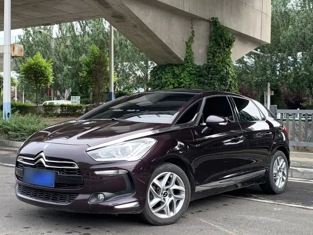 DS 5 2015 2014 1.6T Elegance THP160