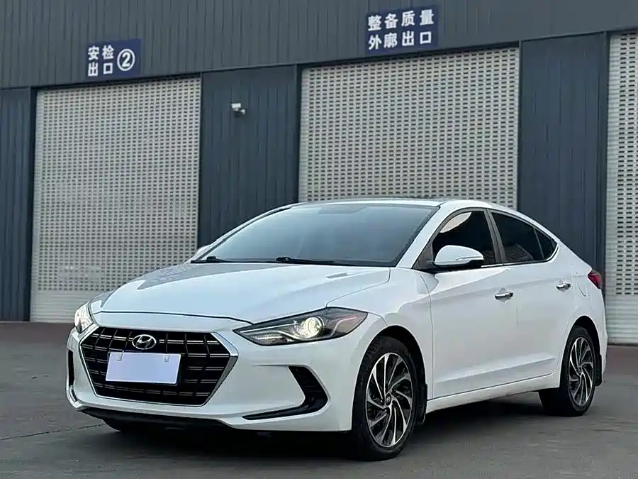 Hyundai Elantra 2020 1.4T DCT Dynamic·Vitality фото 2