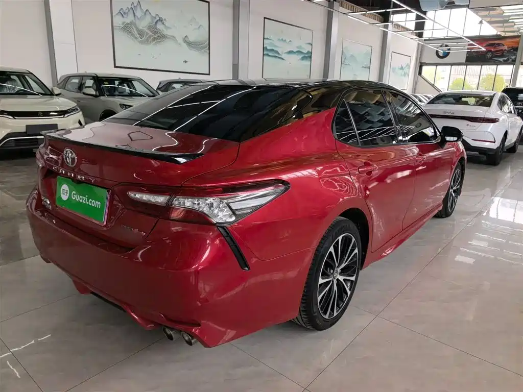 Toyota Camry 2018 2.5S Trend Edition фото 7