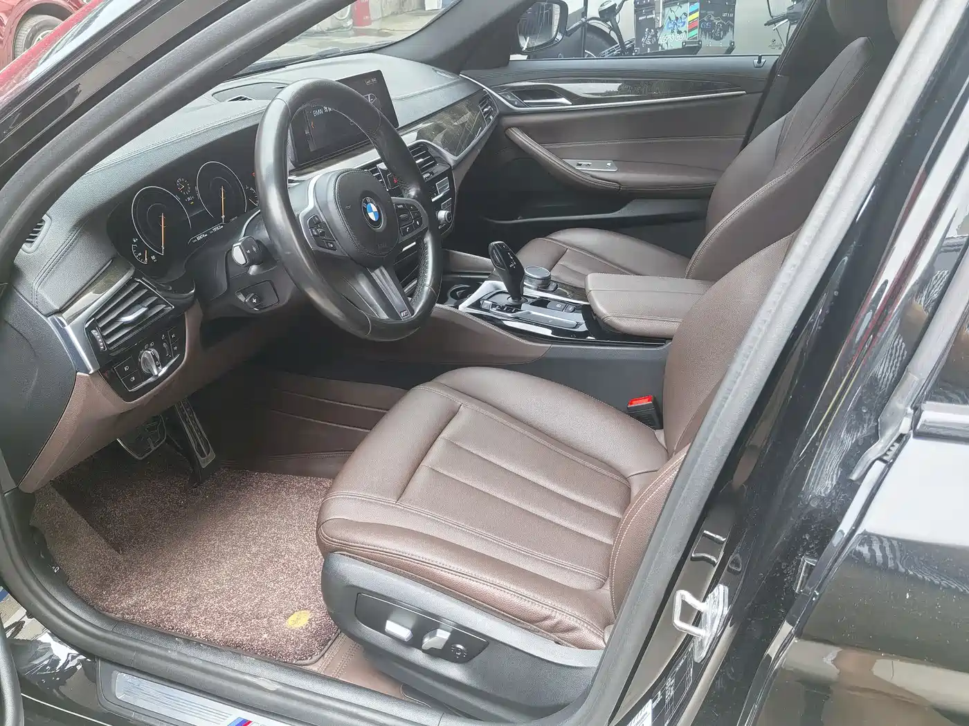 BMW 5 Series 2019 525Li M Sport Package фото 4