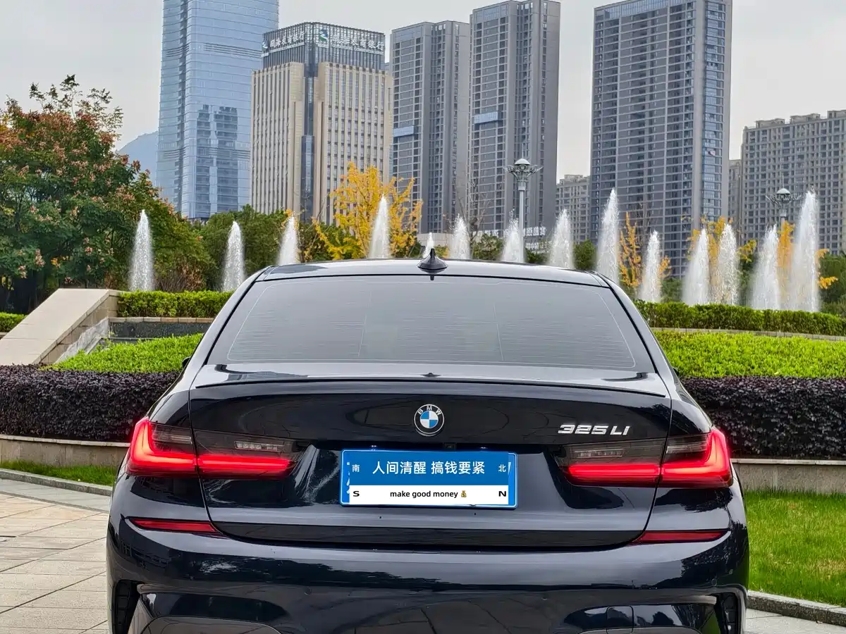 BMW 3 Series 2022 Facelift 325Li M Sport Shadow Edition фото 15
