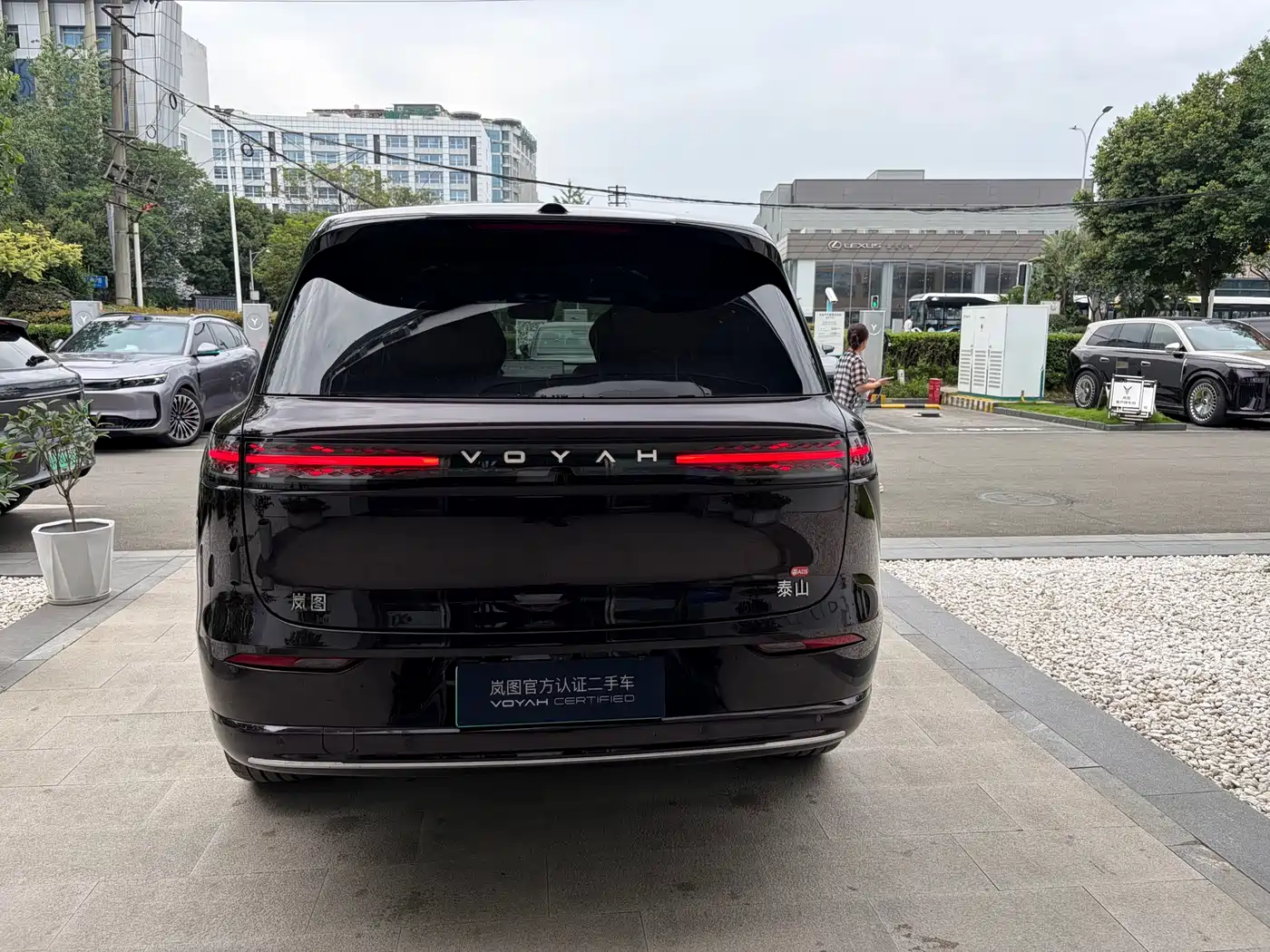 Voyah Auto VOYAH Taisan 2026 Model Base фото 13