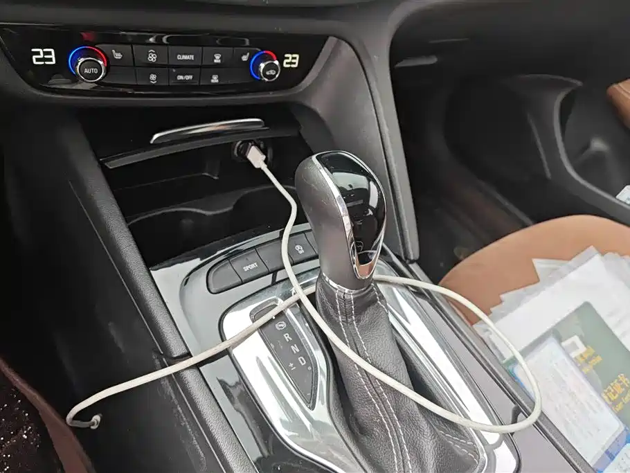 Buick Regal 2017 20T Elite Type фото 16