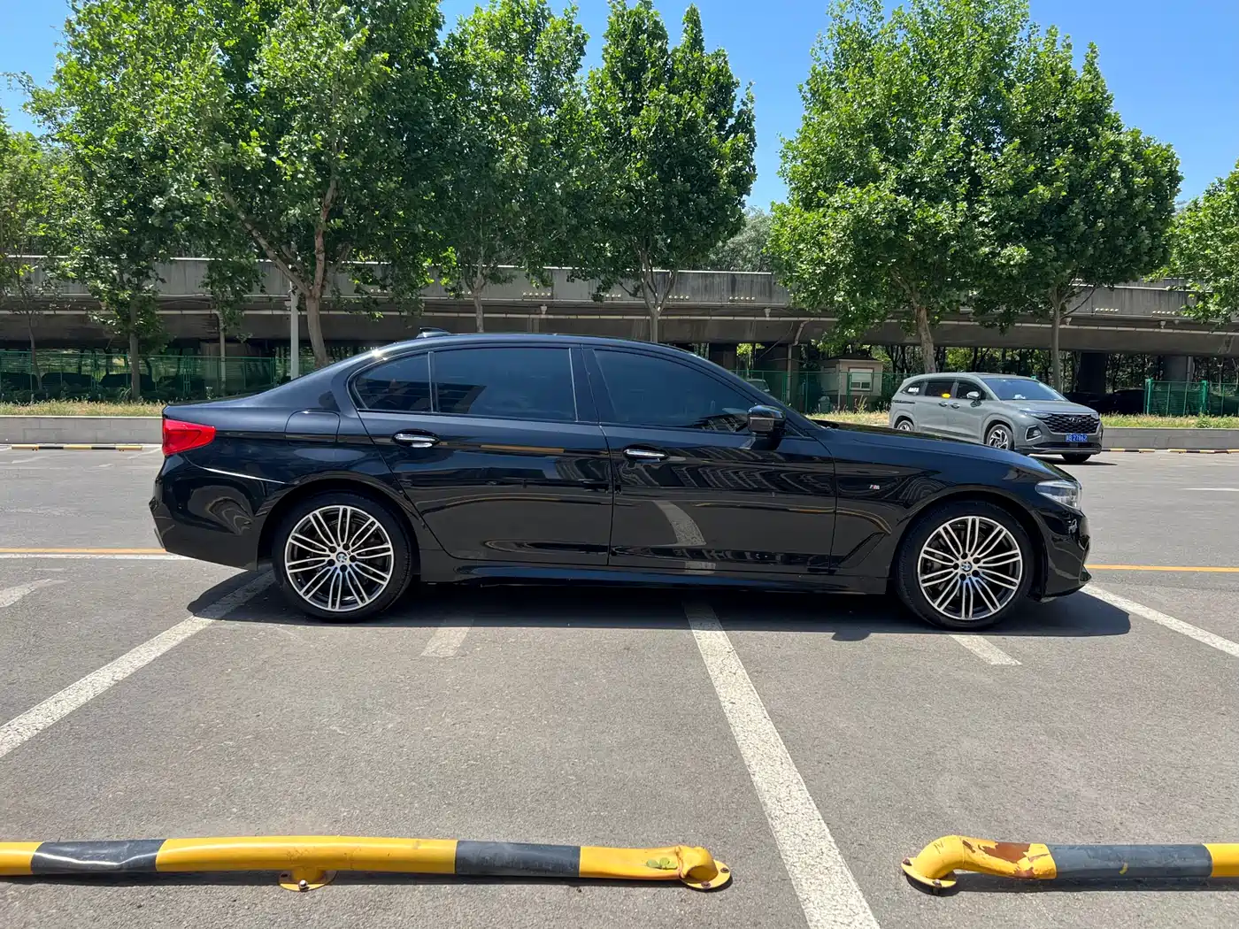 BMW 5 Series 2018 Facelift 530Li Leading M Sport Package фото 9