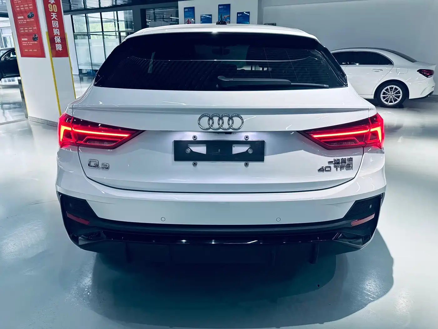 Audi Q3 Sportback 2022 40 TFSI Fashion фото 7