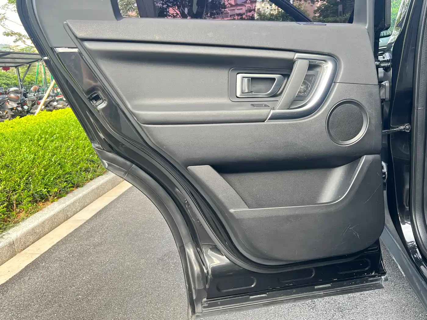 Land Rover Discovery Sport 2018 240PS SE Edition фото 33