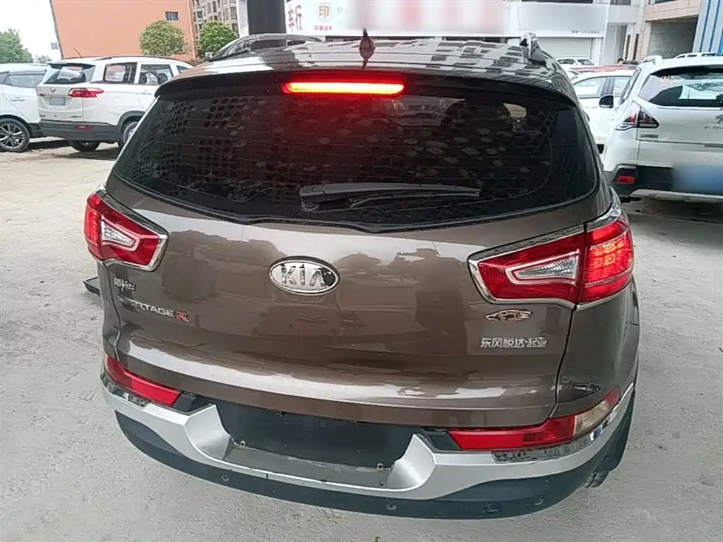 Kia Sportage 2014 2.0L Automatic 2WD GL Edition фото 6