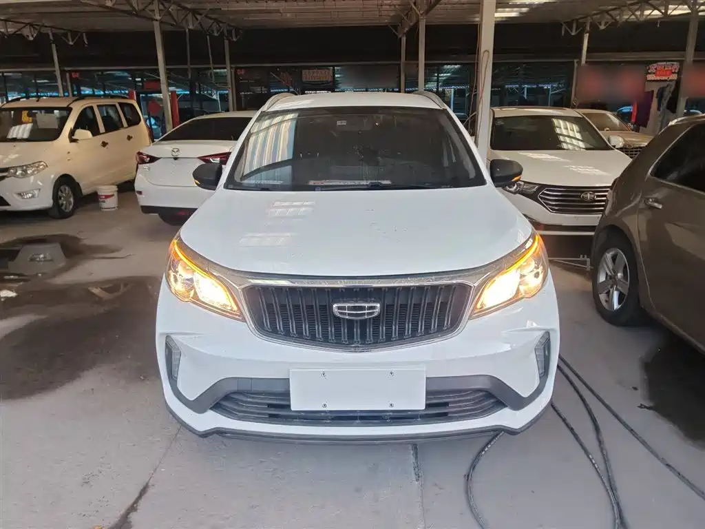 Photo 3 - Geely Vision X3
