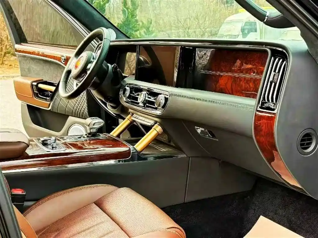 Hongqi Guoyao 2022 4.0T Premium Flagship 4-Seater фото 6