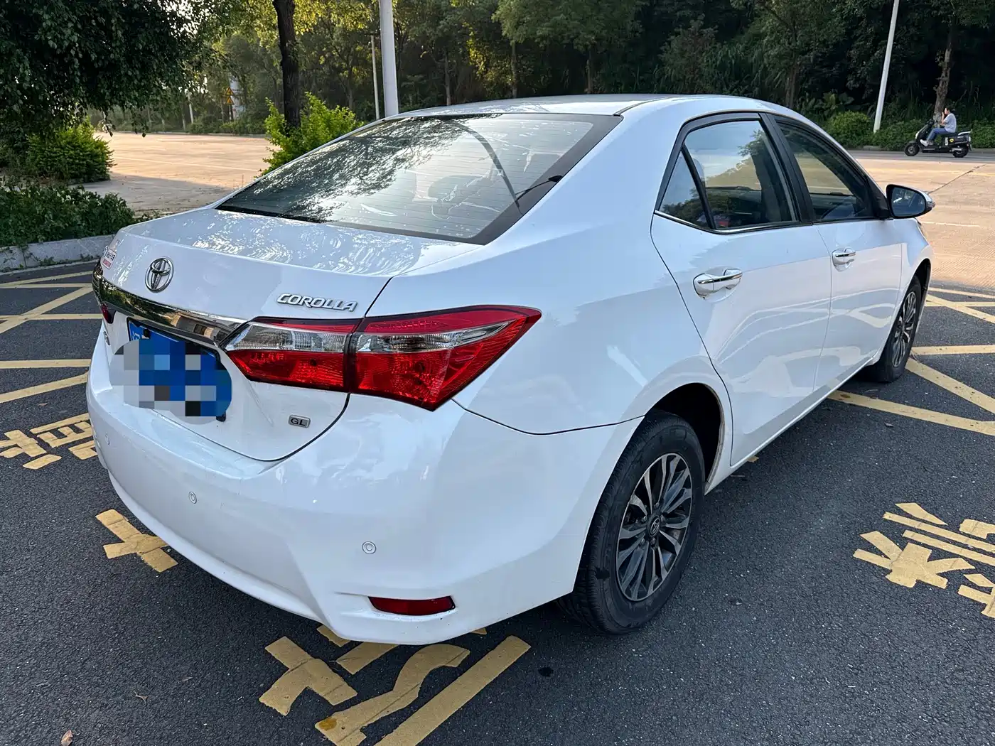 Toyota Corolla 2017 Facelift 1.2T S-CVT GL фото 7