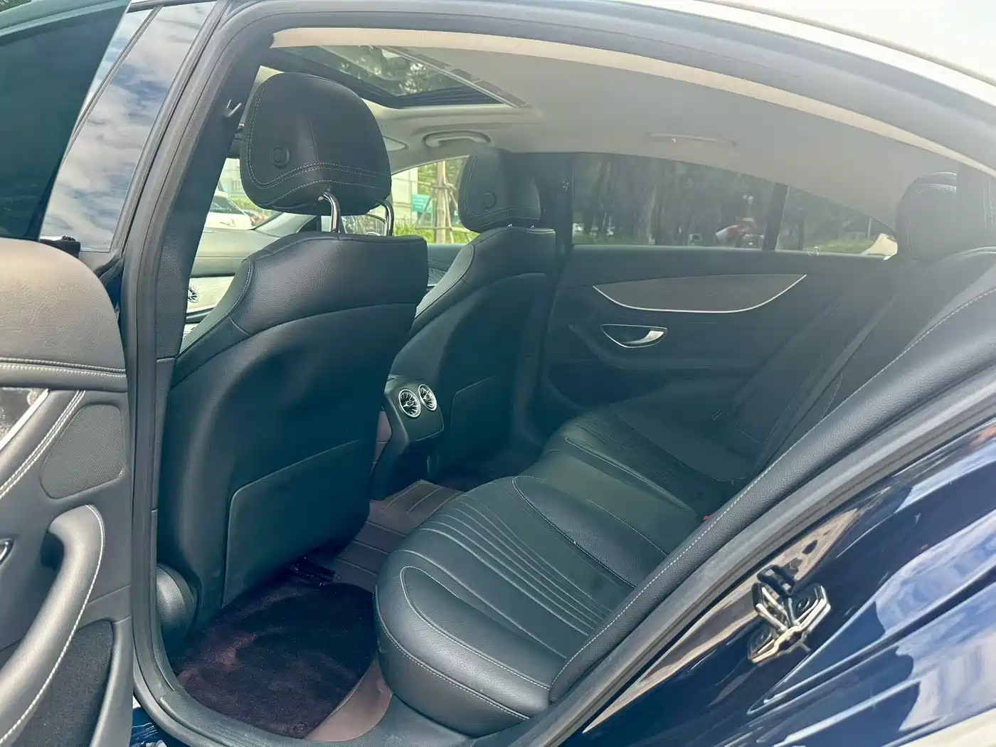 Mercedes-Benz CLS 2018 CLS 300 Dynamic фото 6
