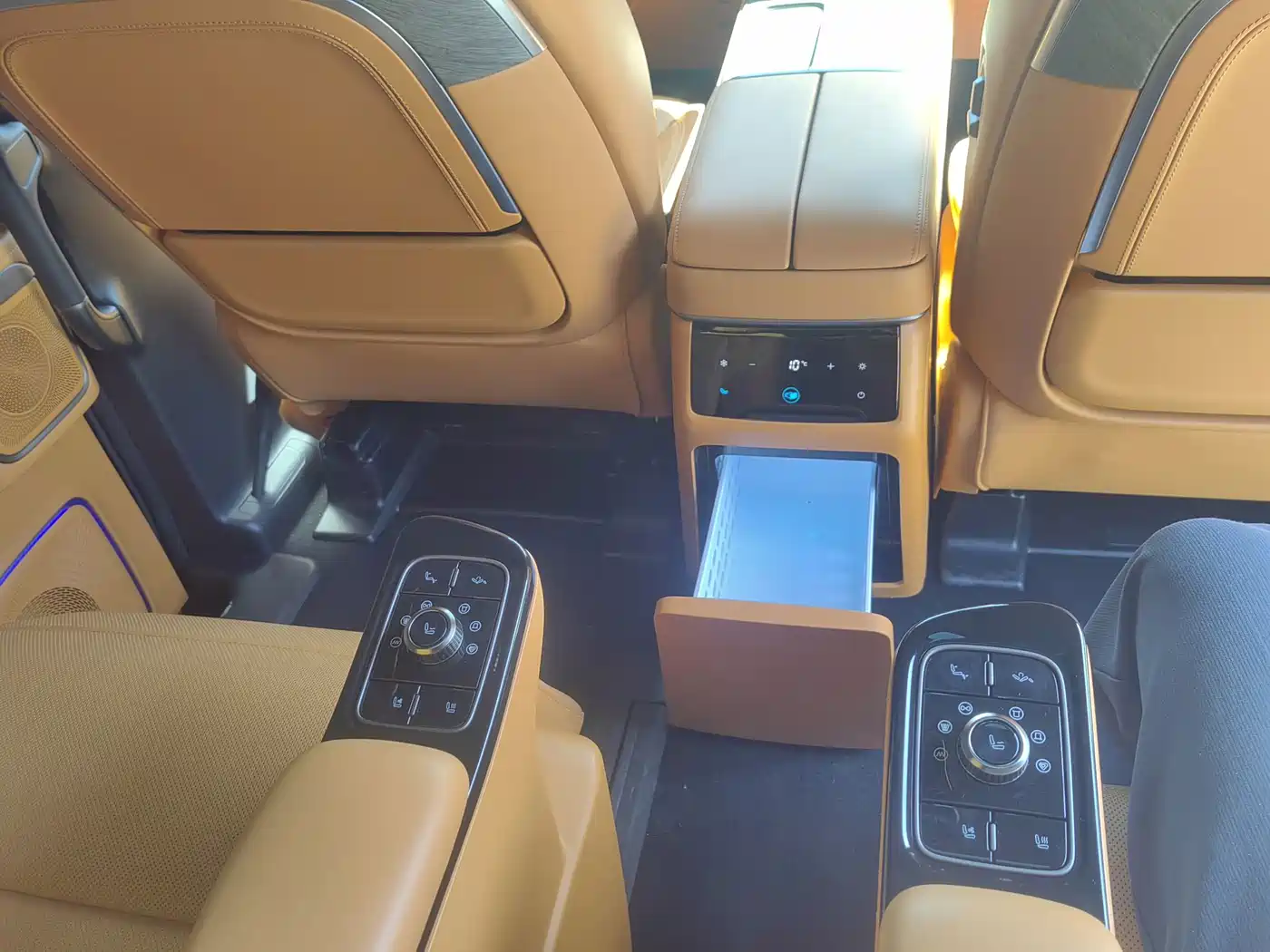  WEY WEY Alpine 2025 AWD Alpine 7 7