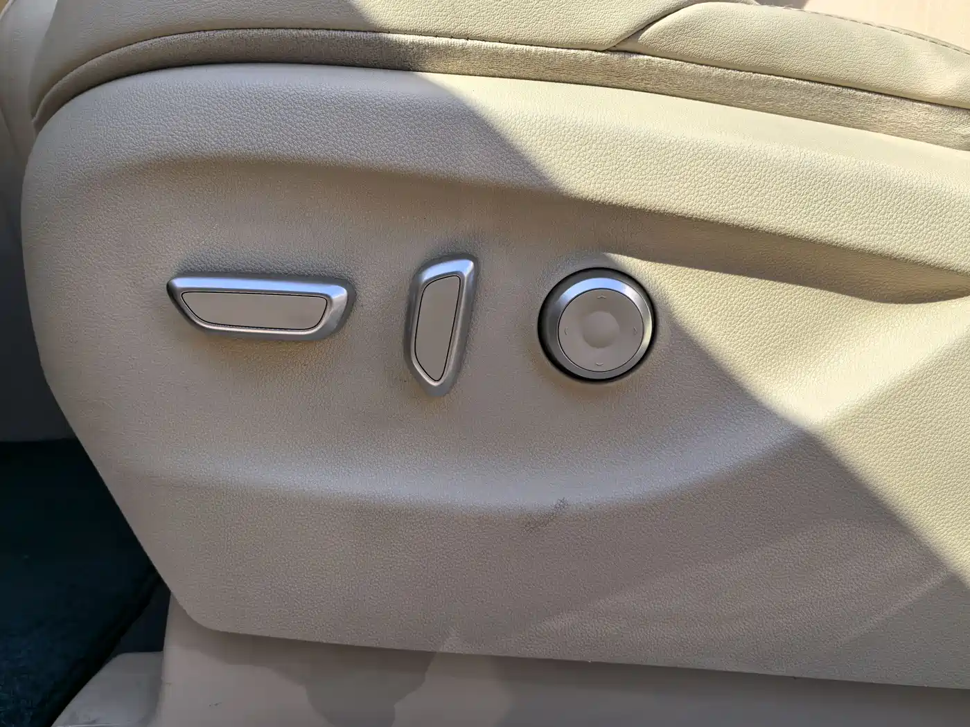 Buick GL8 2023 ES Landmaster Luxury Harmony Edition фото 23