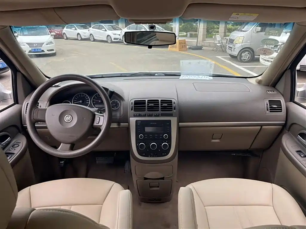 Buick GL8 2014 2.4L Classic Edition фото 10