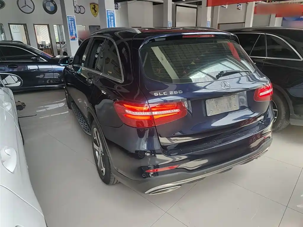 Mercedes-Benz GLC 2017 GLC 260 4MATIC Luxury фото 5