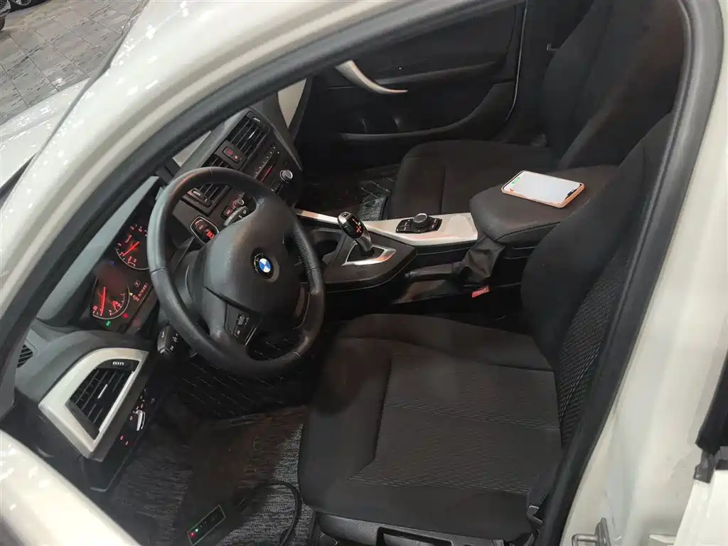 BMW 1 Series (Import) 2013 Facelift 116i Leading Model фото 15