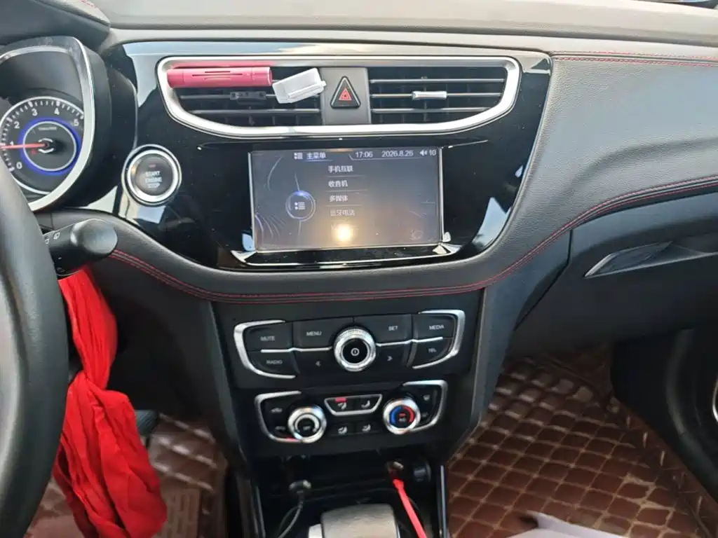 Zhonghua V3 2016 2016 1.5T Automatic Flagship