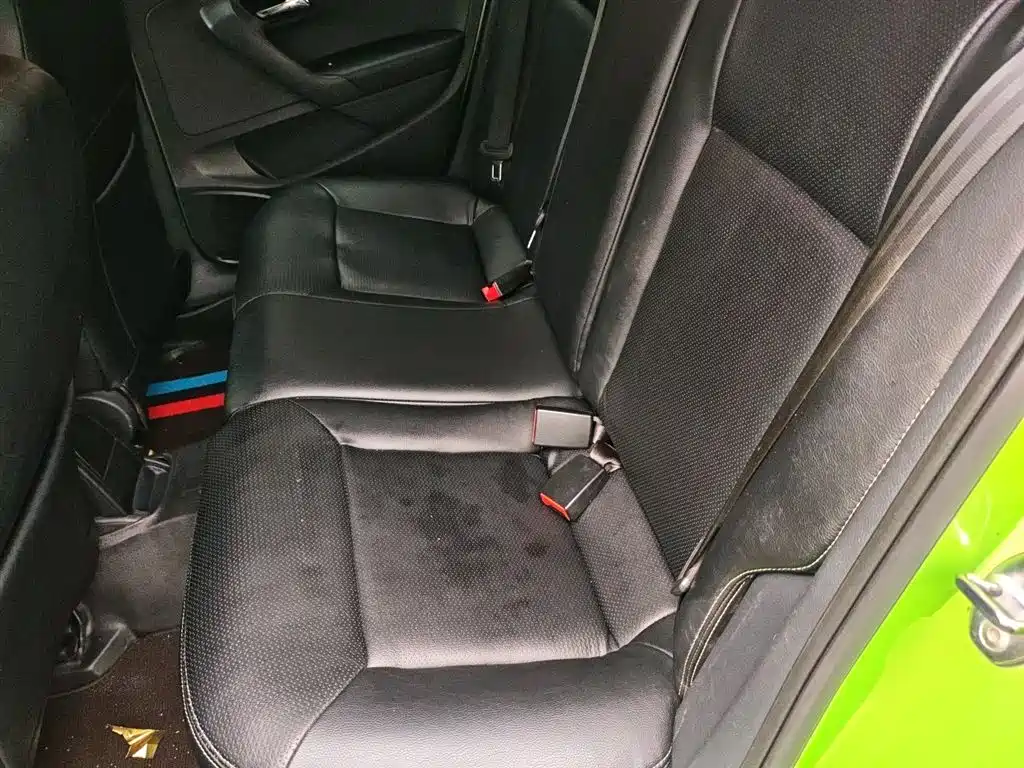 Volkswagen Polo 2014 1.6L Automatic Comfort Edition фото 17