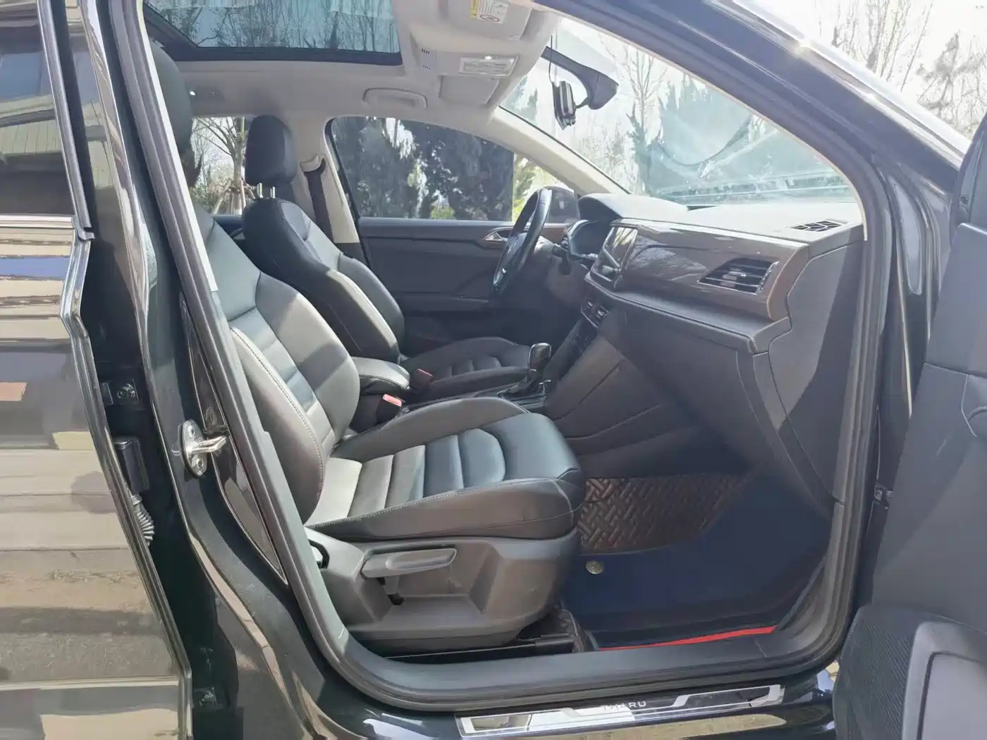 Volkswagen Tharu 2021 Model 280TSI 2WD Luxury Edition фото 11