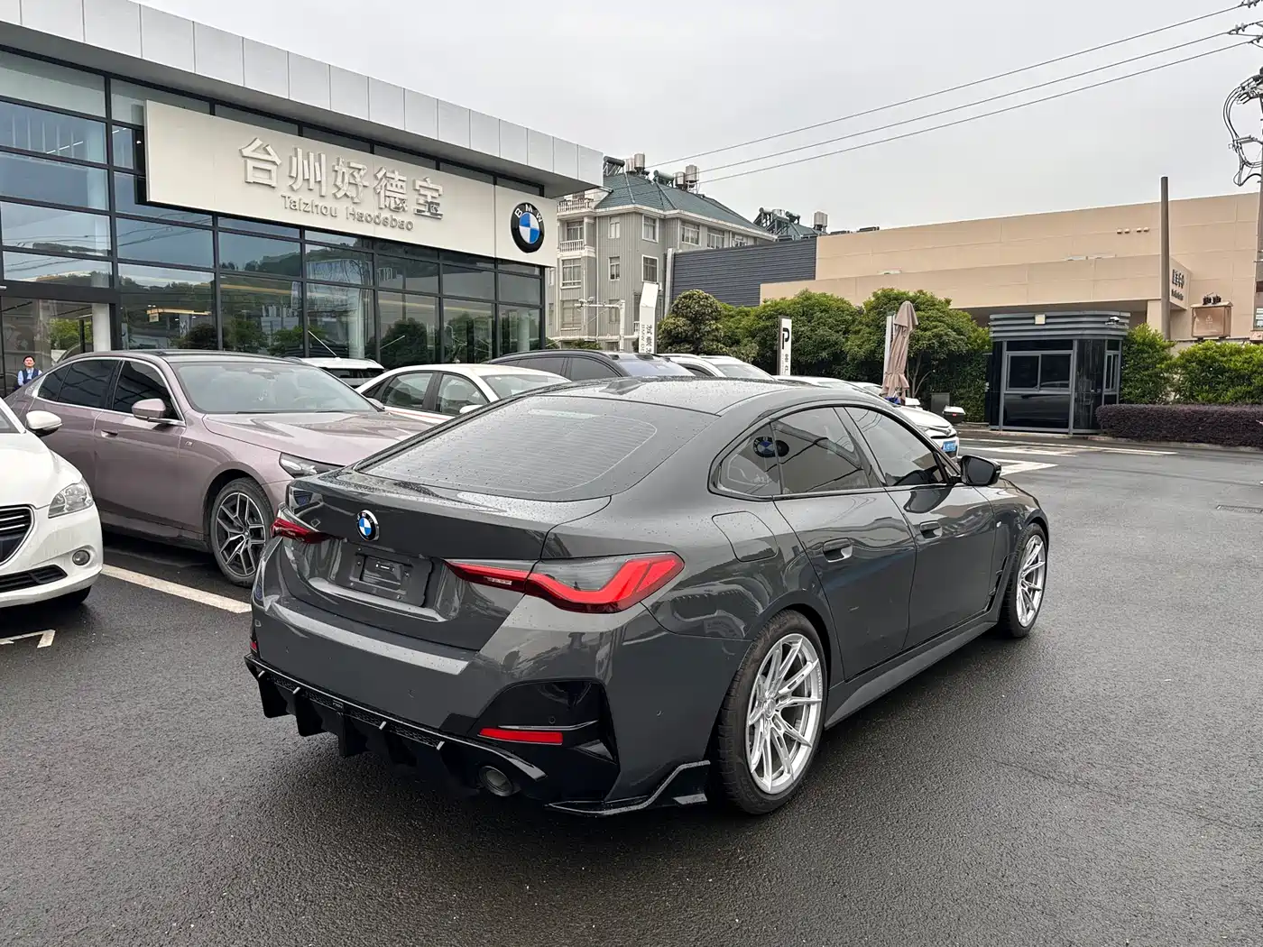 BMW 4 Series 2024 430i Gran Coupe M Sport Shadowline Package фото 10