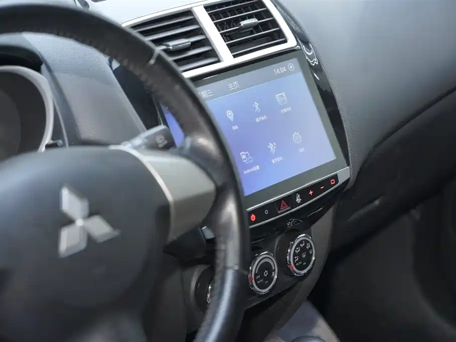 Mitsubishi ASX 2016 2.0L CVT 2WD Navigation Edition фото 12