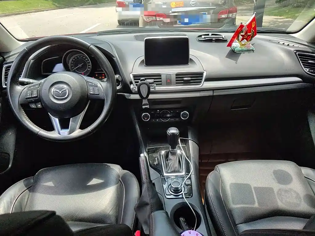 Mazda Mazda3 Axela 2014 2014 Hatchback 2.0L Automatic Sport