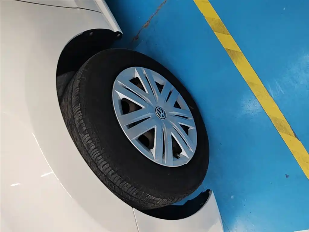 Volkswagen Polo 2016 1.4L Manual Trend фото 23