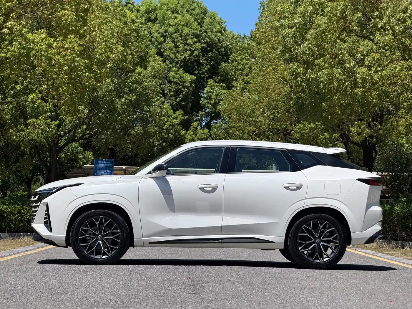 Changan UNI-Z 2024 2025 1.5T Luxury Edition