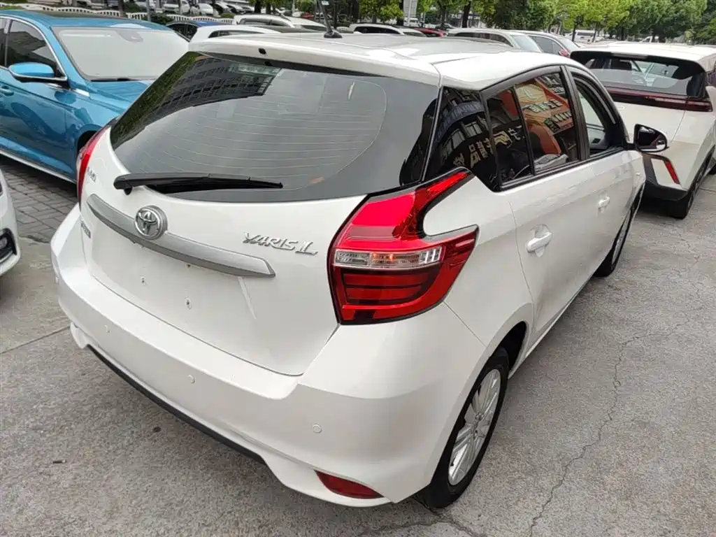 Toyota YARiS L Zhi Xuan 2016 Facelift 1.5E CVT Charming Edition фото 7