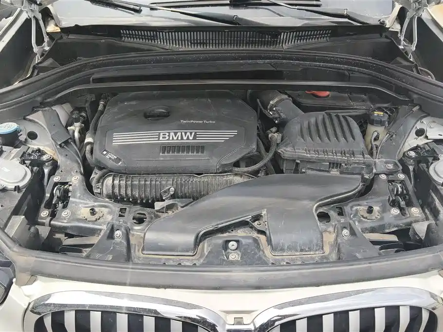 BMW X1 2022 sDrive25Li Leading фото 10