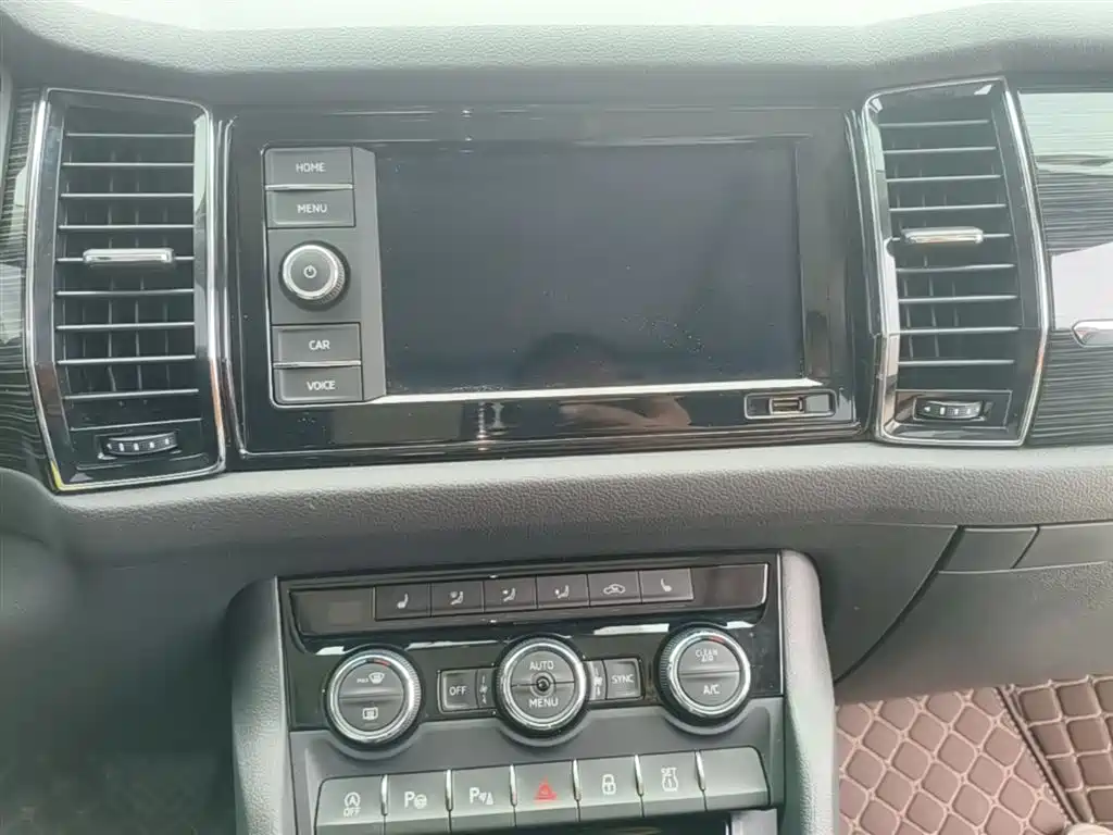 Škoda Kodiaq 2019 Facelift TSI330 7-Seater 2WD Luxury Premium Edition China VI фото 13