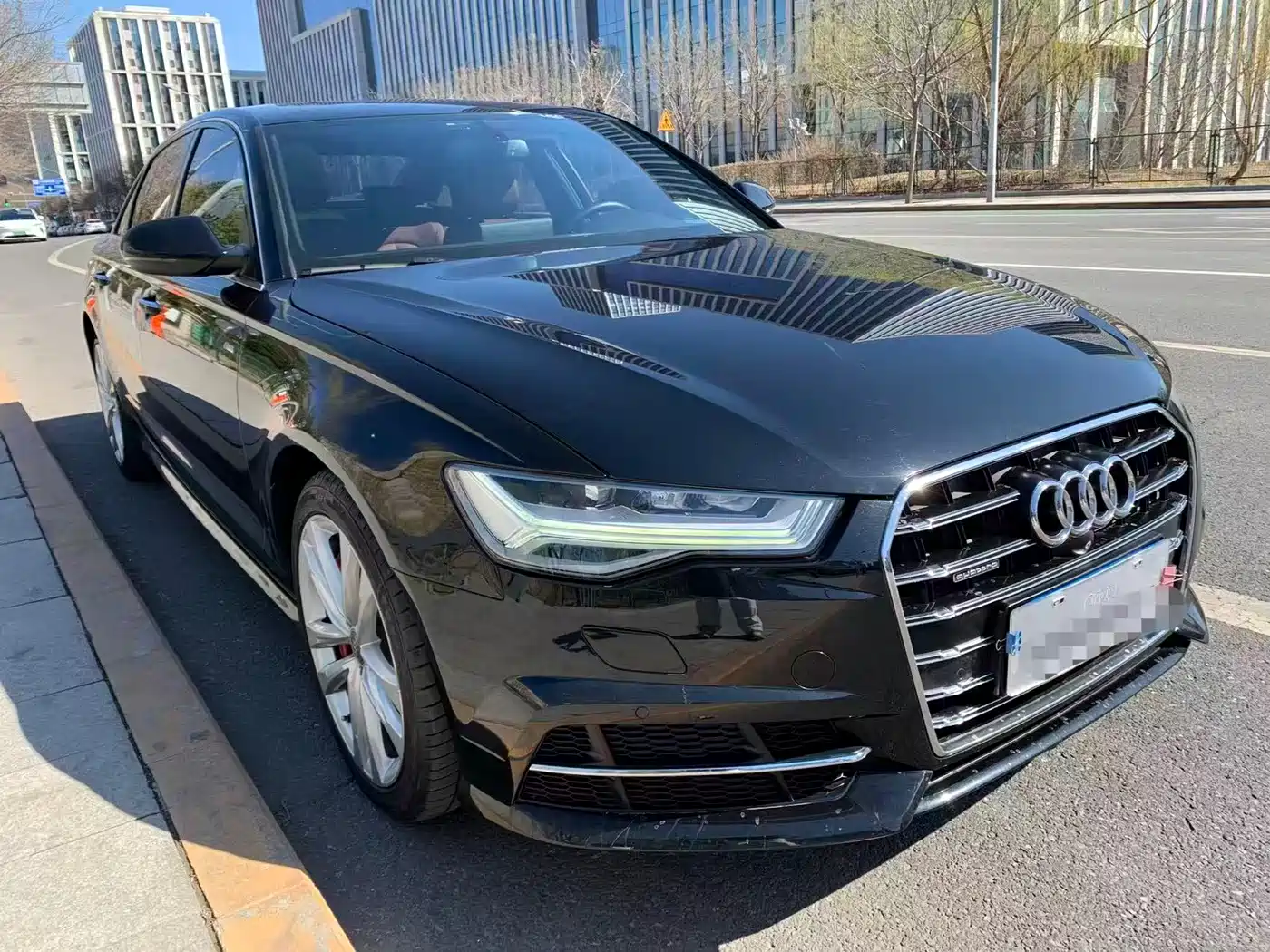 Audi A6L 2018 30th Anniversary 45 TFSI quattro Sport фото 3