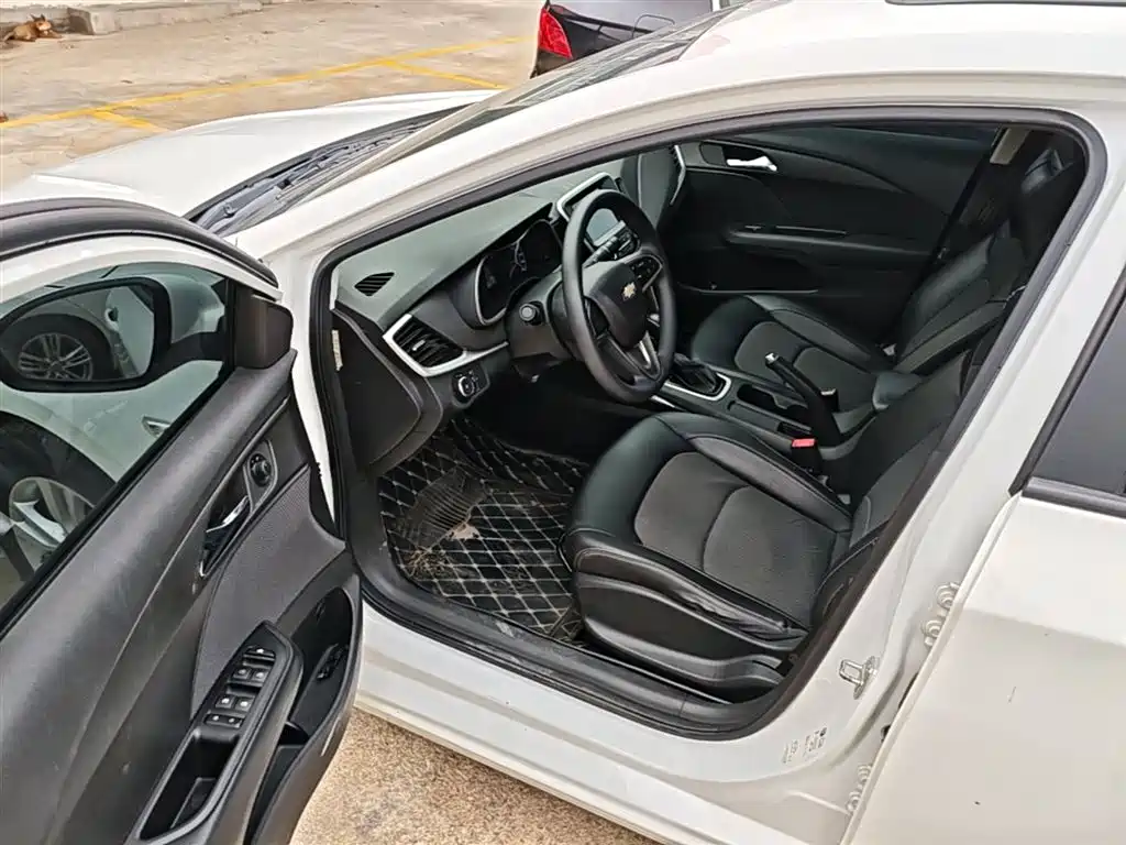 Chevrolet Cavalier 2018 320 Auto Joy Edition фото 16