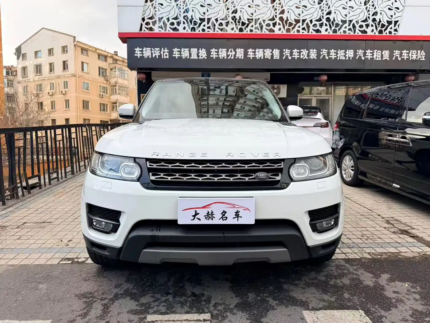 Land Rover Range Rover Sport 2017 3.0 SC V6 SE фото 2
