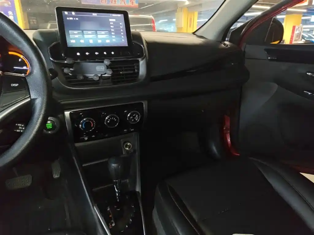Toyota YARiS L Zhi Xuan 2020 Zhiyan X 1.5L CVT Premium Edition фото 9