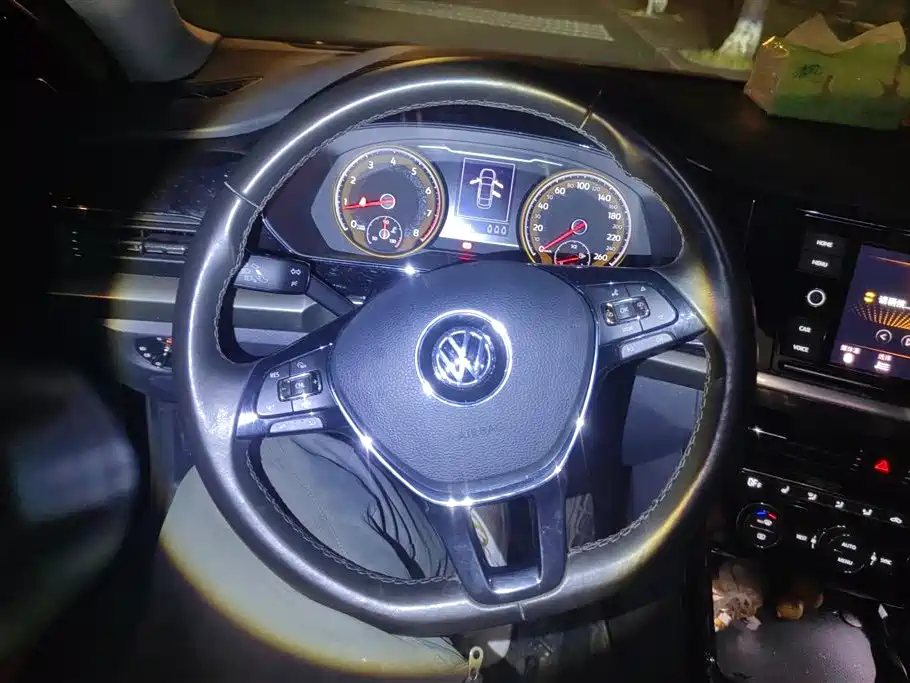 Volkswagen Passat 2019 330TSI Elite Version China VI фото 15