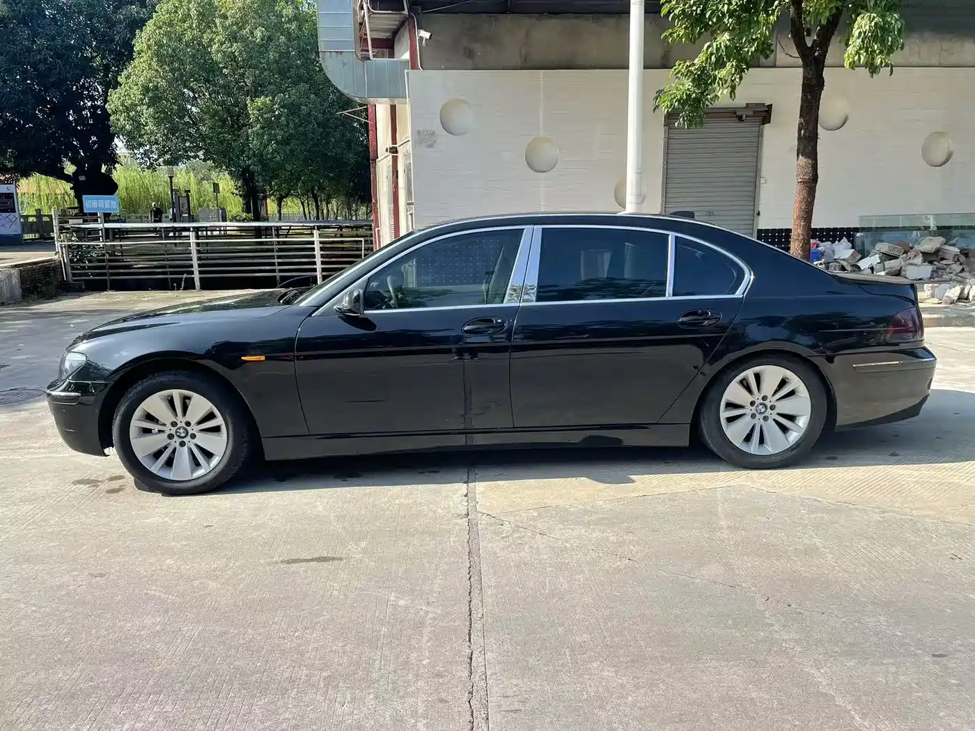 BMW 7 Series 2005 Model 730Li фото 8