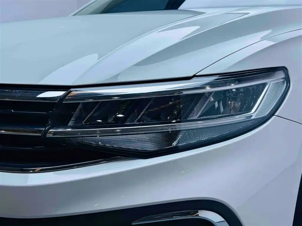 Volkswagen Bora 2023 1.5L Auto Free Ride Limited Edition фото 11