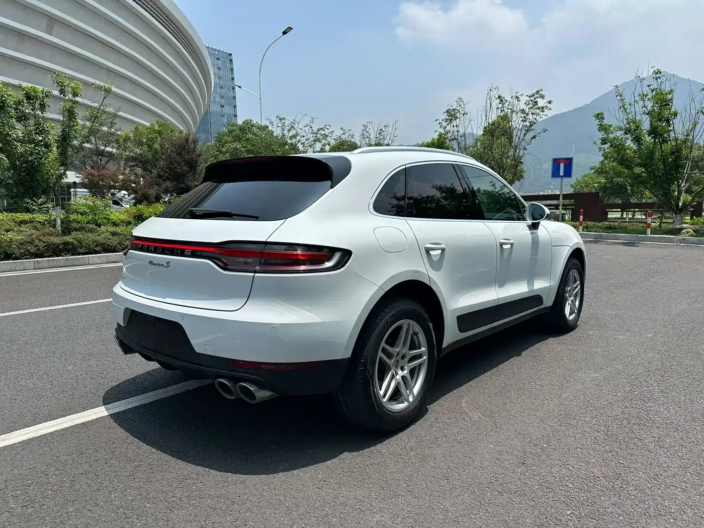 Porsche Macan 2021 Macan 2.0T фото 9