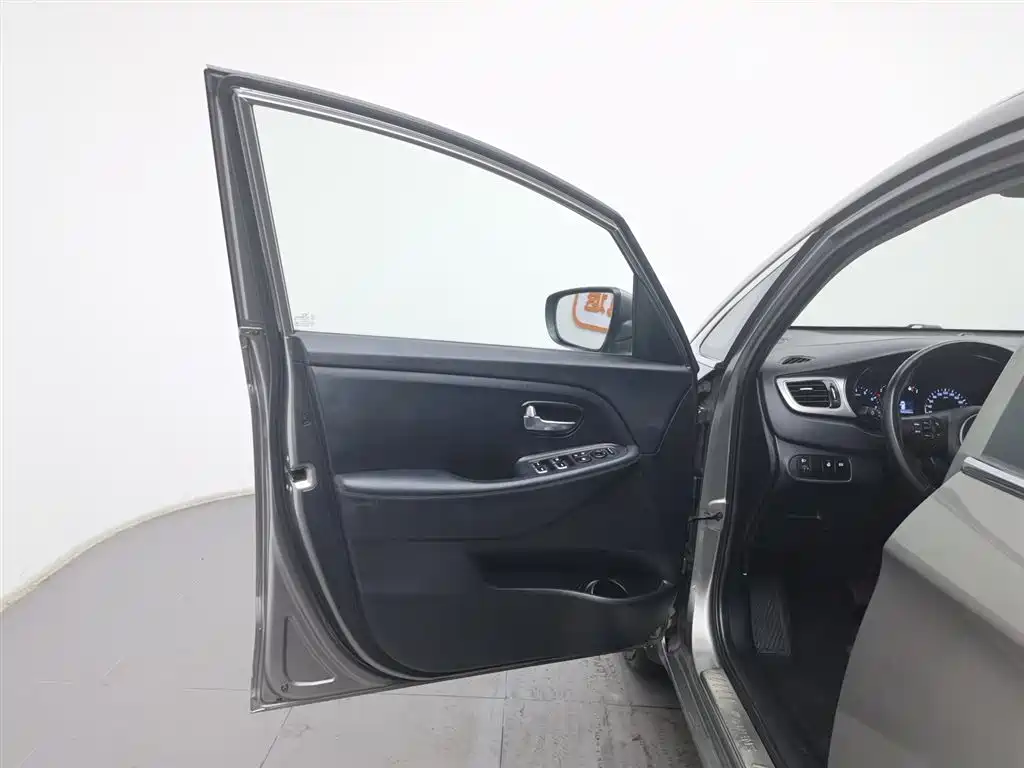 Kia Carens 2013 2.0L 7-Seat Auto Standard China IV фото 8